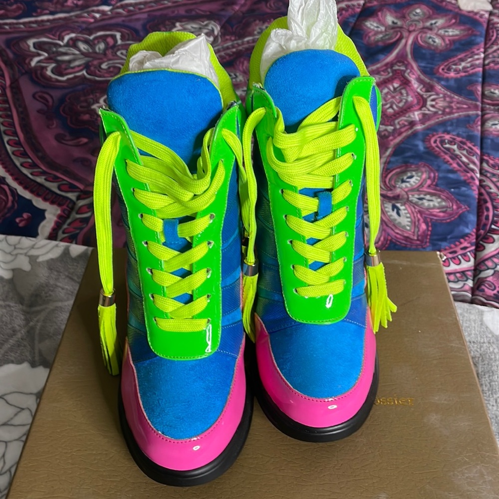 Sneaker boot wedges